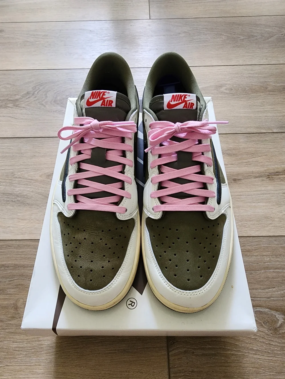 Travis Scott Medium Olives Jordan 1 Low